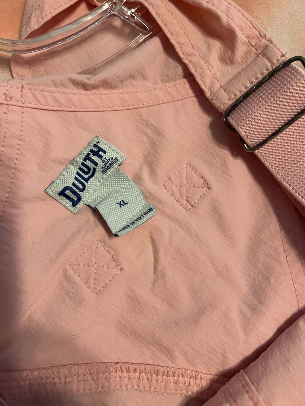 Duluth Trading Co. Women's Pink Nylon Spandex Cargo Overall Shorts Size XL - Picture 3 of 4